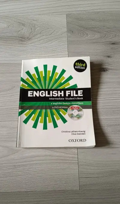Učebnice English File Intermediate Student's book