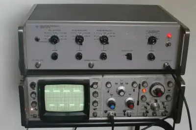 osciloskop HP180D s generátorem HP222A