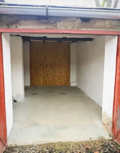 Pronájem garáže/skladu 18 m2, ul. Polní, Na Slunci, Jihlava
