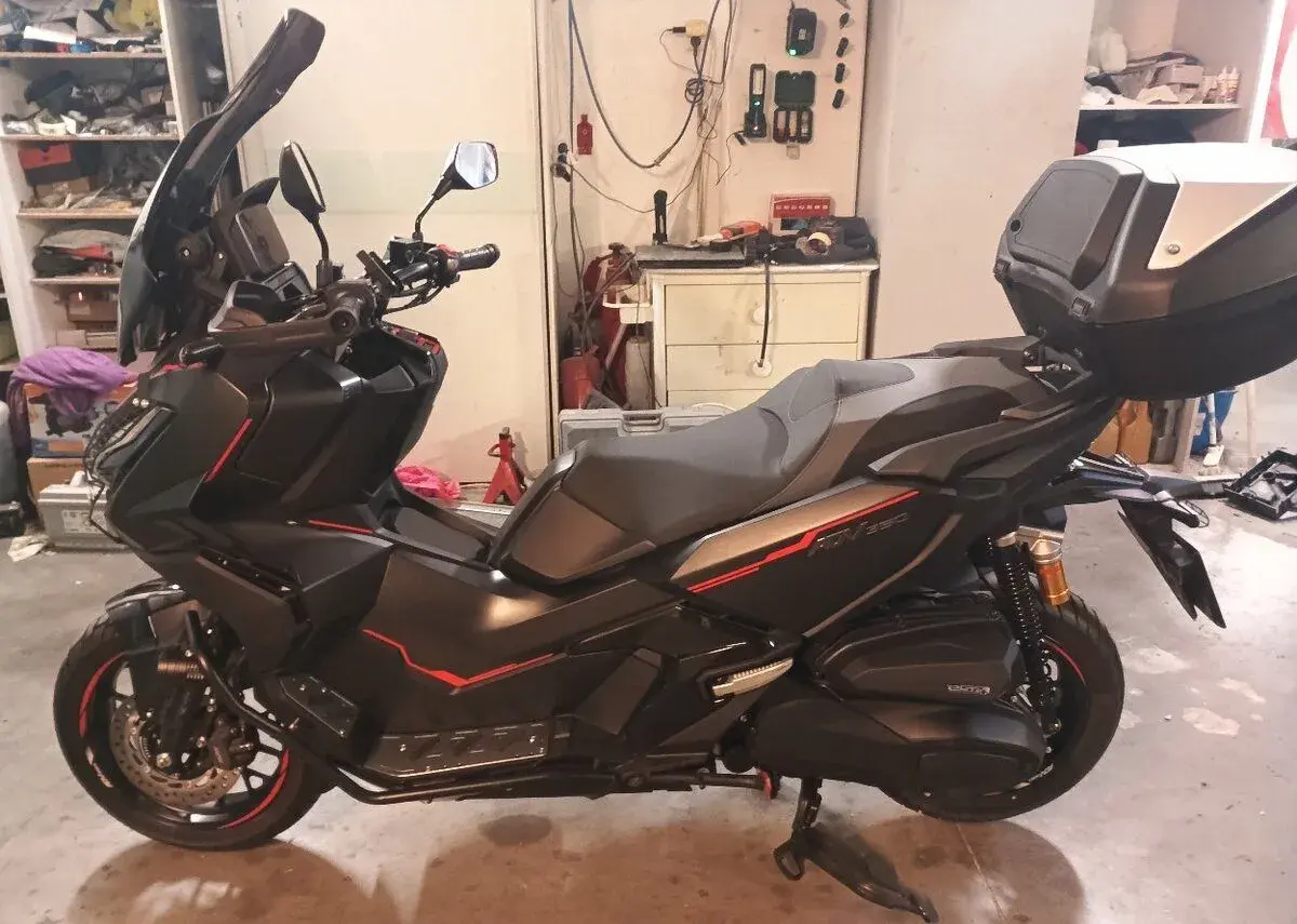 Honda ADV 350
