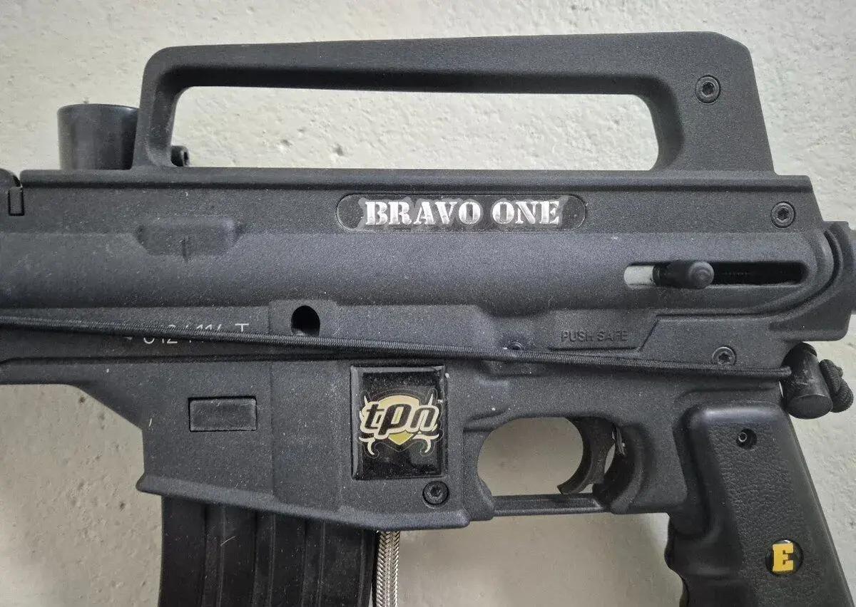 Tippmann Bravo One (též známý jako Tippmann Bravo One Tactic