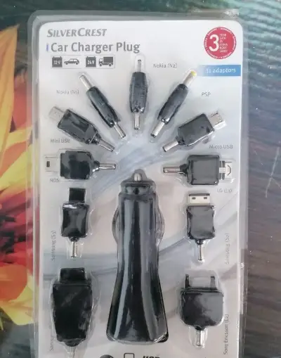 Sada adaptérů k nabíjení do automobilu