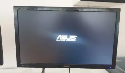 Monitor 23" ASUS VS239H s držákem