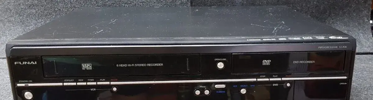 Video-DVD rekordér Funai WD6D-M100, plně funkční