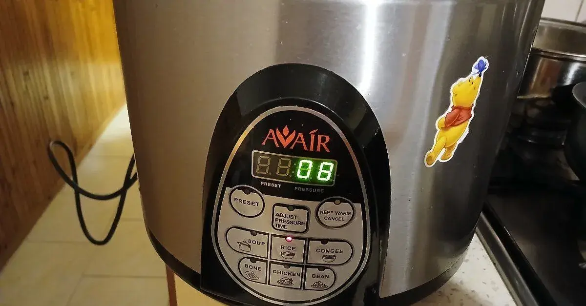Tlakový elektrický multifunkční hrnec AVAIR