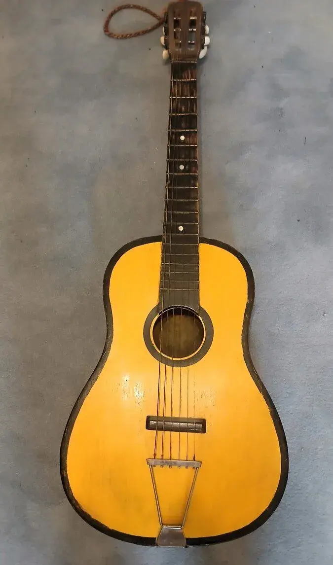 Kytara Cremona