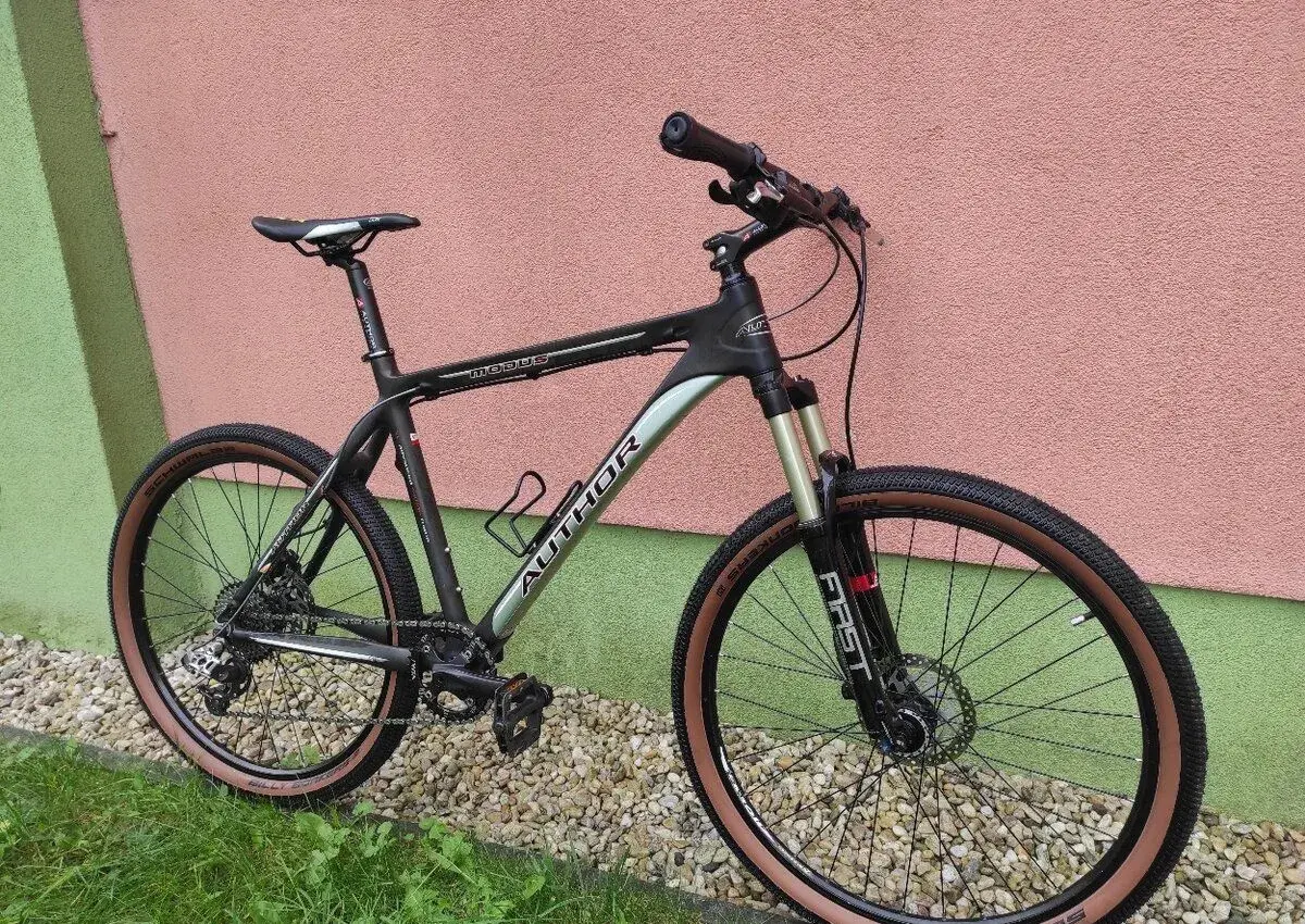 Karbonové k.modus a celoodpružené k. specialized.