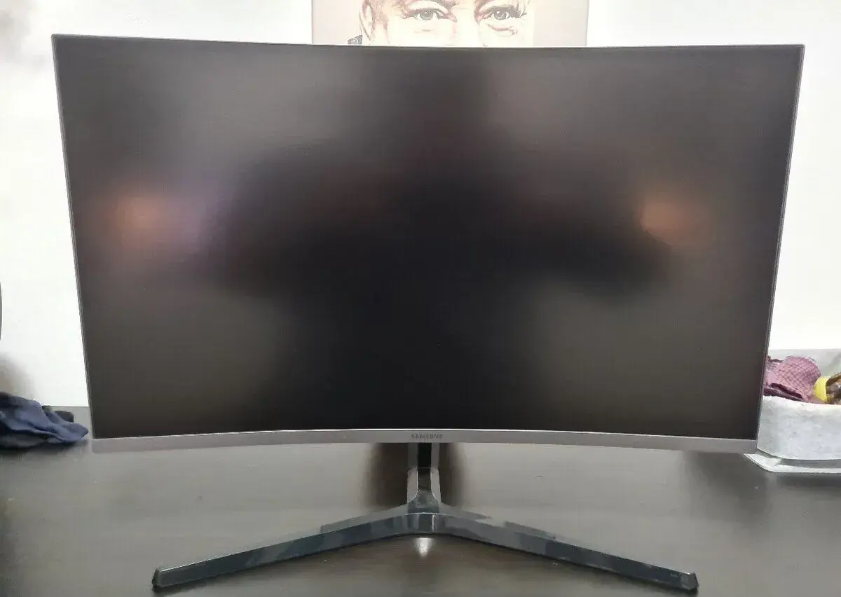 Samsung C27JG56 27"