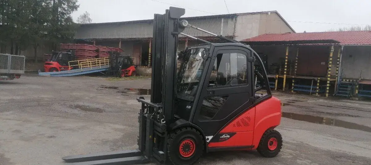 LINDE H35D-02 hydraulicky roztažné a výsuvné vidle + BP