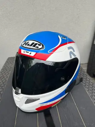 Helma na motorku HJC