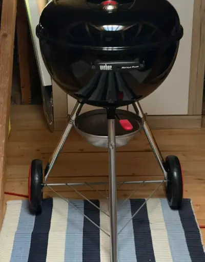 Weber gril na dřevěné uhlí Original Kettle pr. 47cm