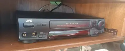 JVC HR J439EE na ND či opravu