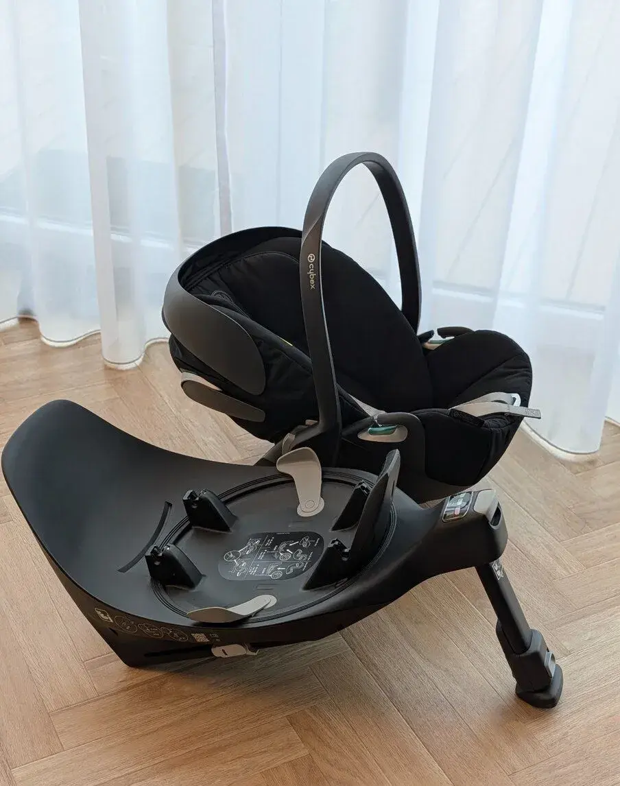 Prémiová autosedačku Cybex Cloud Z2 i-Size + báze (Top stav)