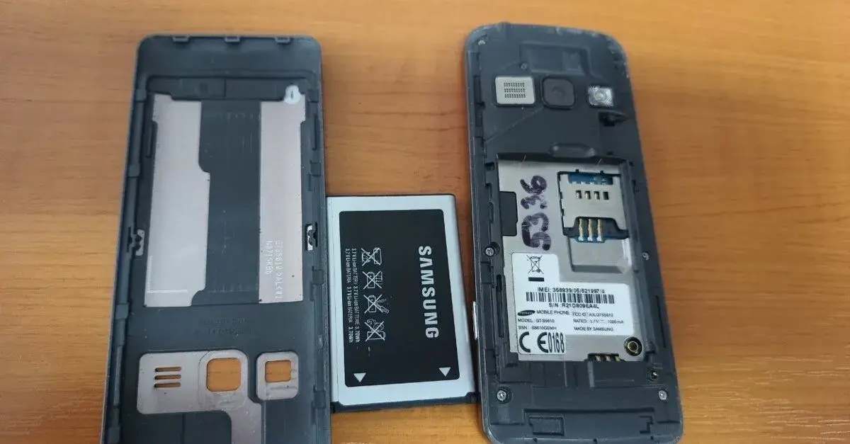 Samsung S5610
