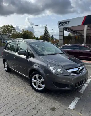 Opel zafira – 2012, 208 000 km