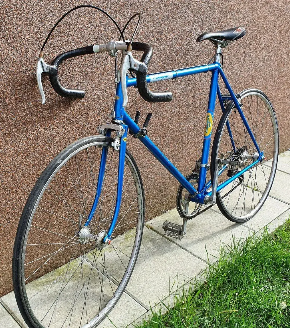 Silniční galuskové kolo Campagnolo