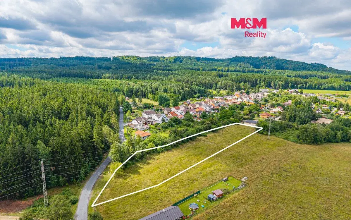 Prodej pozemku k bydlení, 6820 m², Medový Újezd