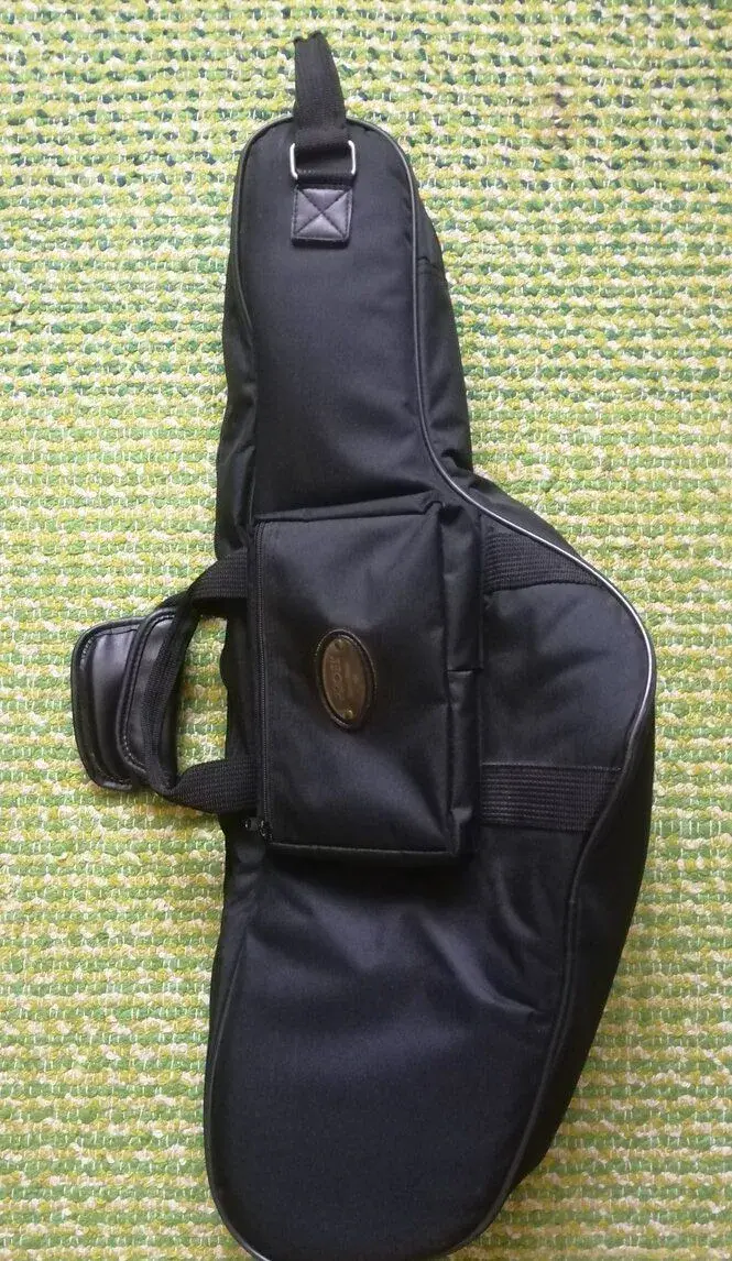 Obal na tenor saxofon