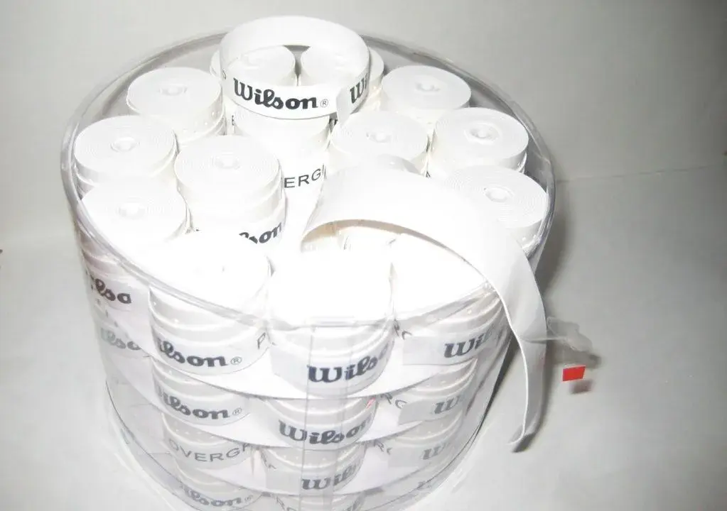 Omotávky na rakety Wilson (černé a bílé), overgrip.