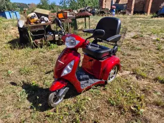 Elektrická tříkolka pro seniory