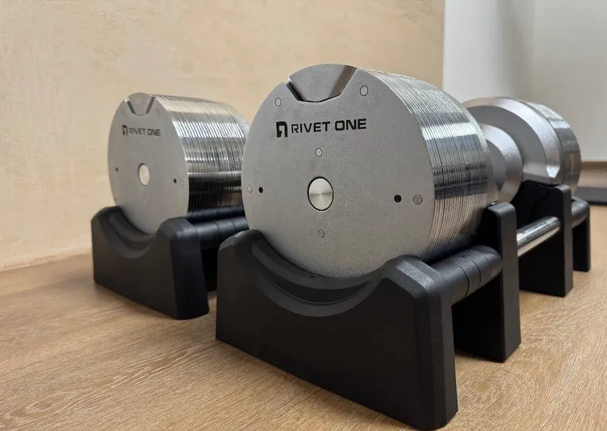Nastavitelné činky Rivet One 41,5 kg – stříbrné, NOVÉ