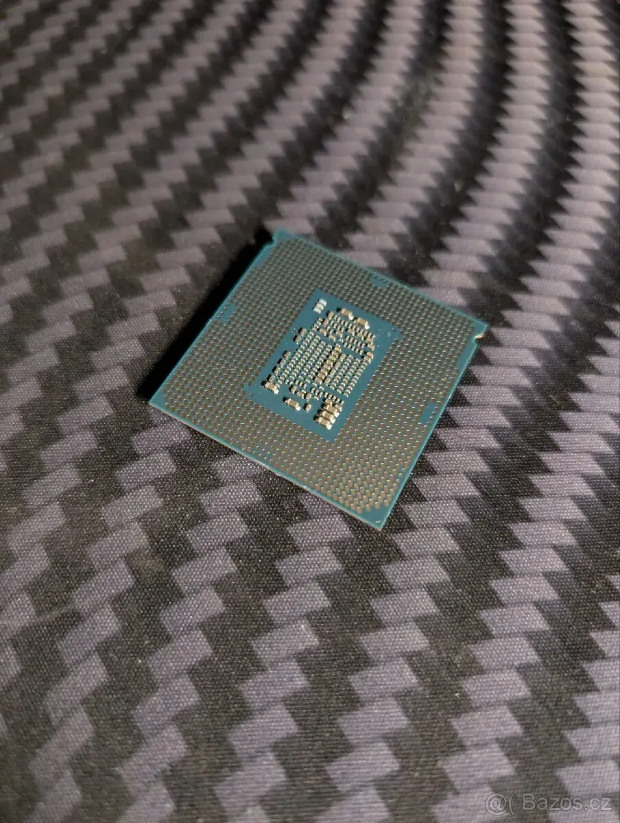 Intel Core i5-7400 s chladičem