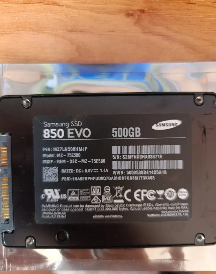 Samsung EVO 850 500GB - životnost 99%