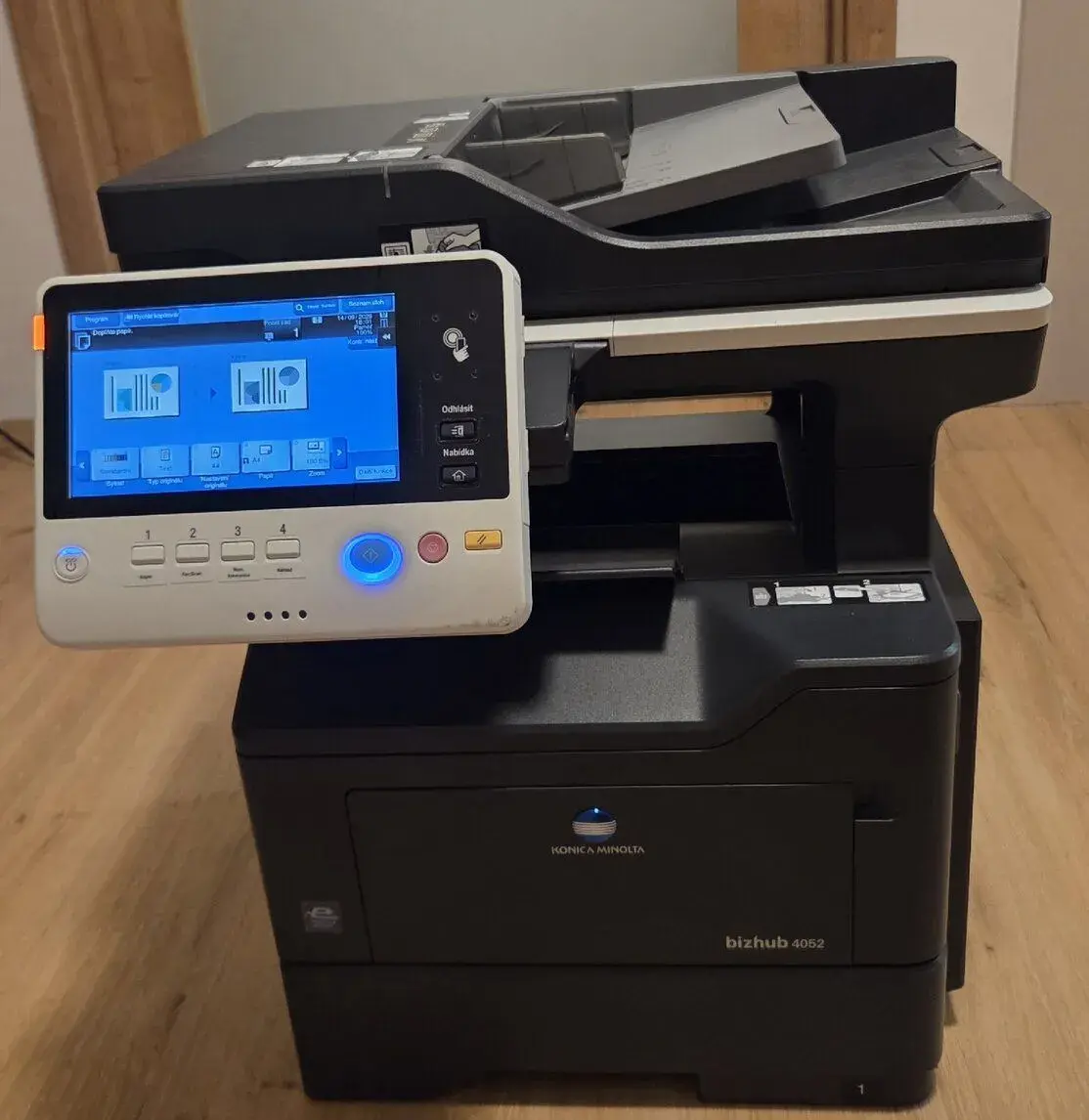 Konica Minolta Bizhub 4052 tiskárna a skener