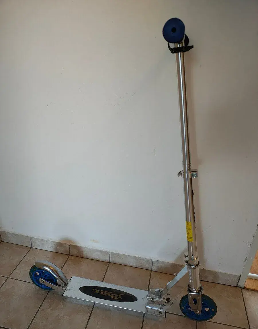 2x skládací koloběžku JD BUG MS132