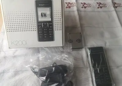 Mobilní telefon Sony Ericsson K200i