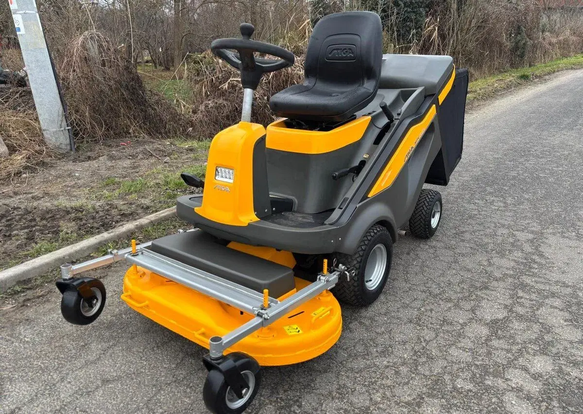 Zahradni traktor, traktůrek Stiga MPV 520W