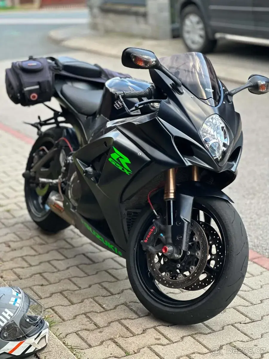 GSXR 1000 quick shift - po repasu - long - drift