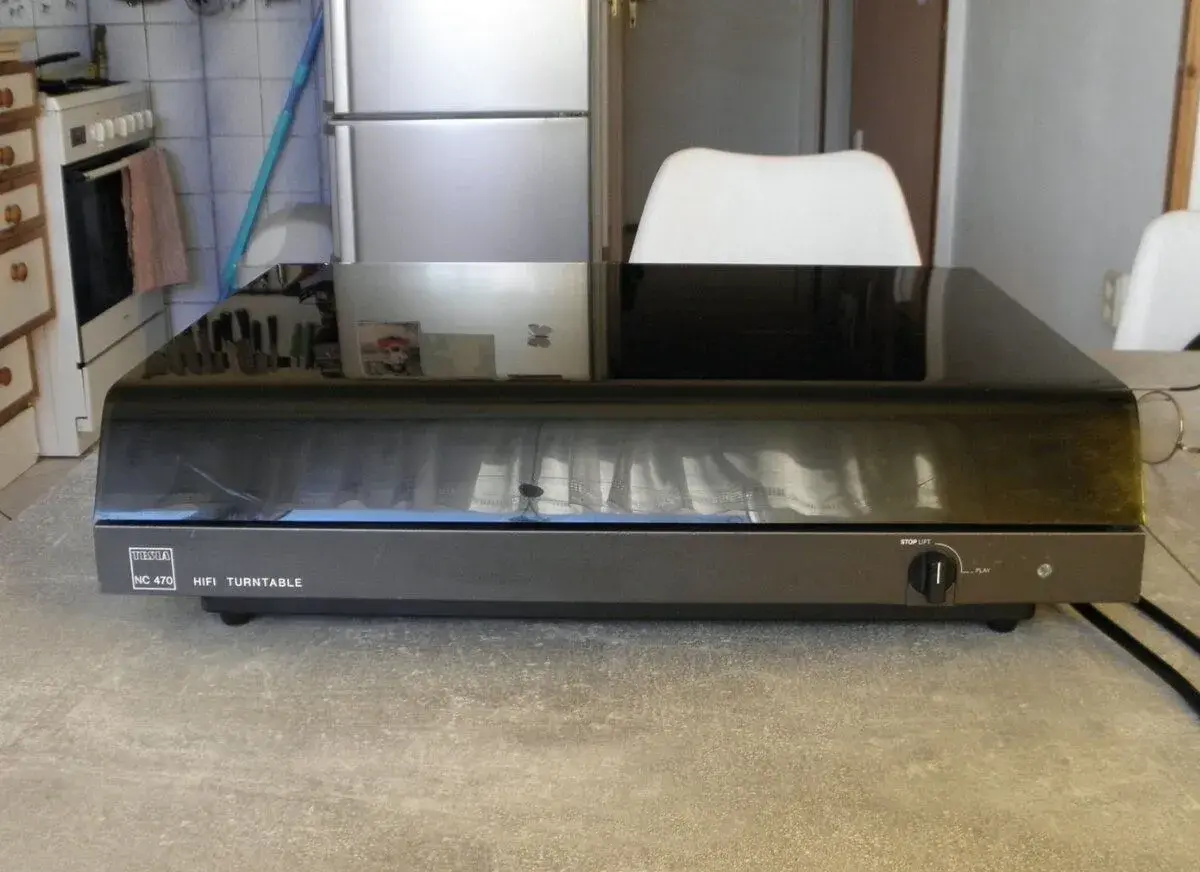 Gramo TESLA NC 470