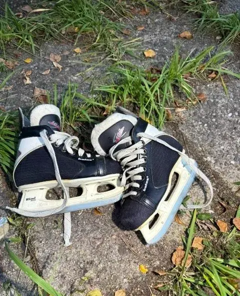 Chlapecké brusle 32, 33, délka stélky 20,5 cm