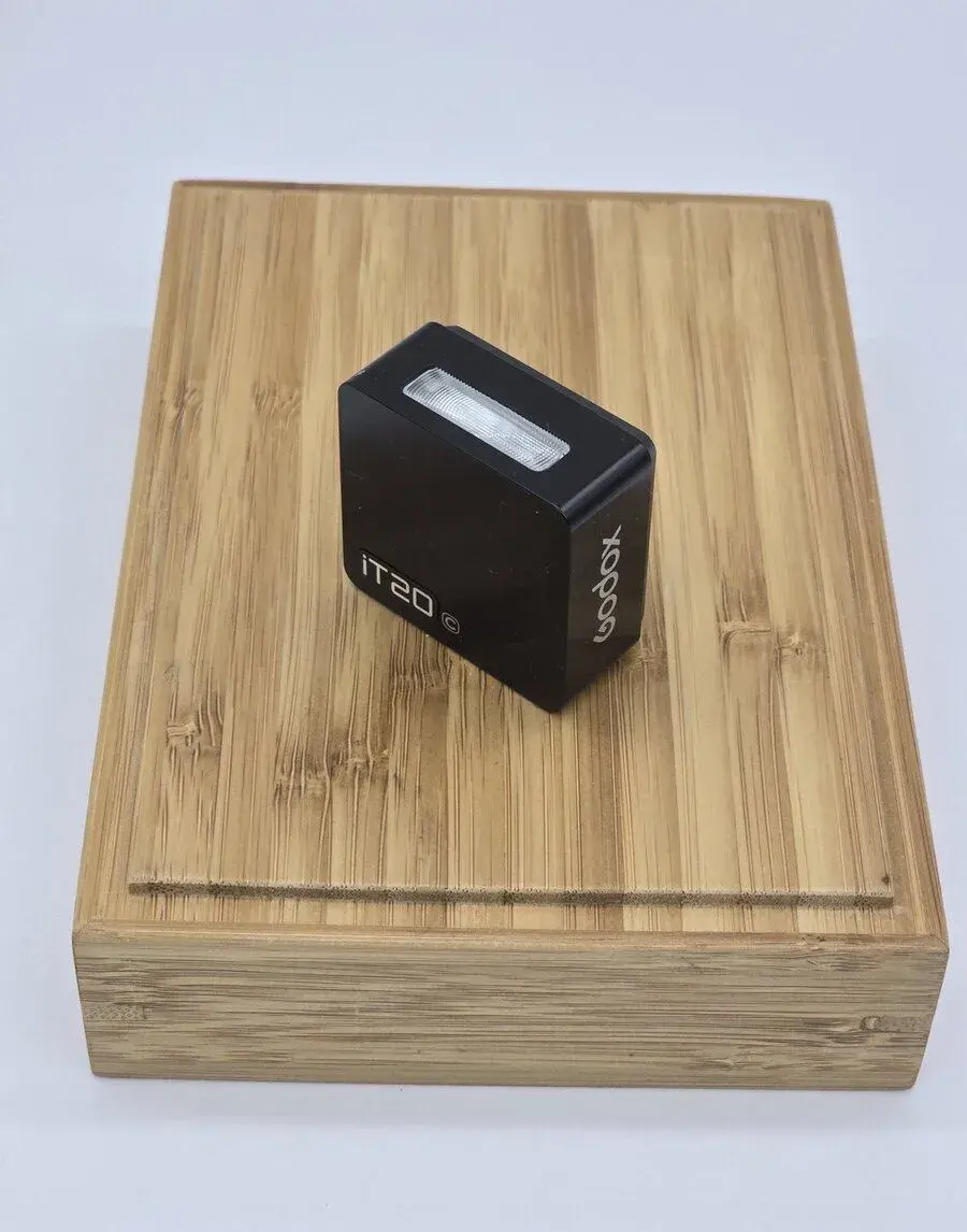 Godox iT20 (Canon) — krabice, pouzdro, USB kabel