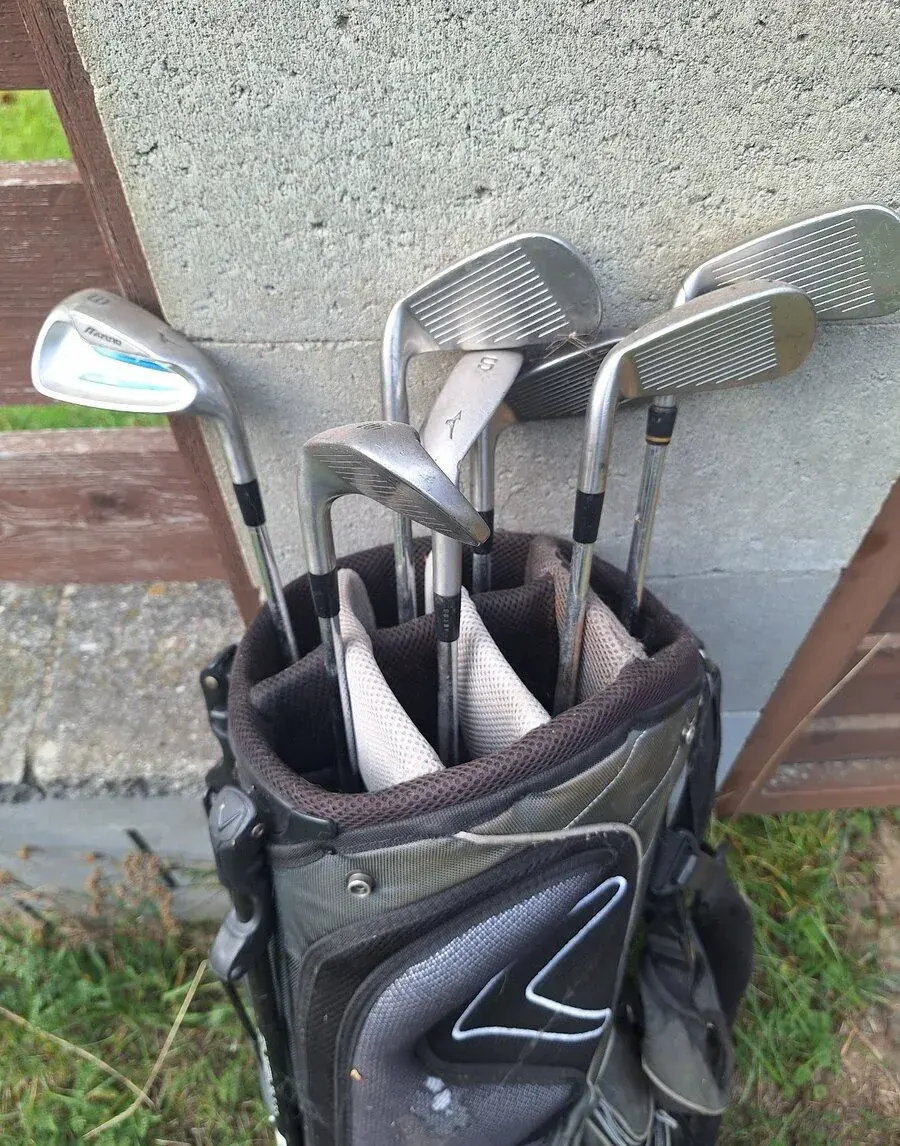 Golfové hole