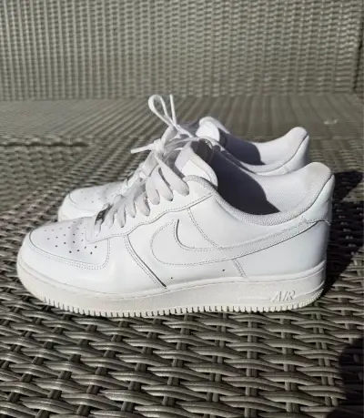 Nike Air Force 1 ’07 – bílé, vel. 44