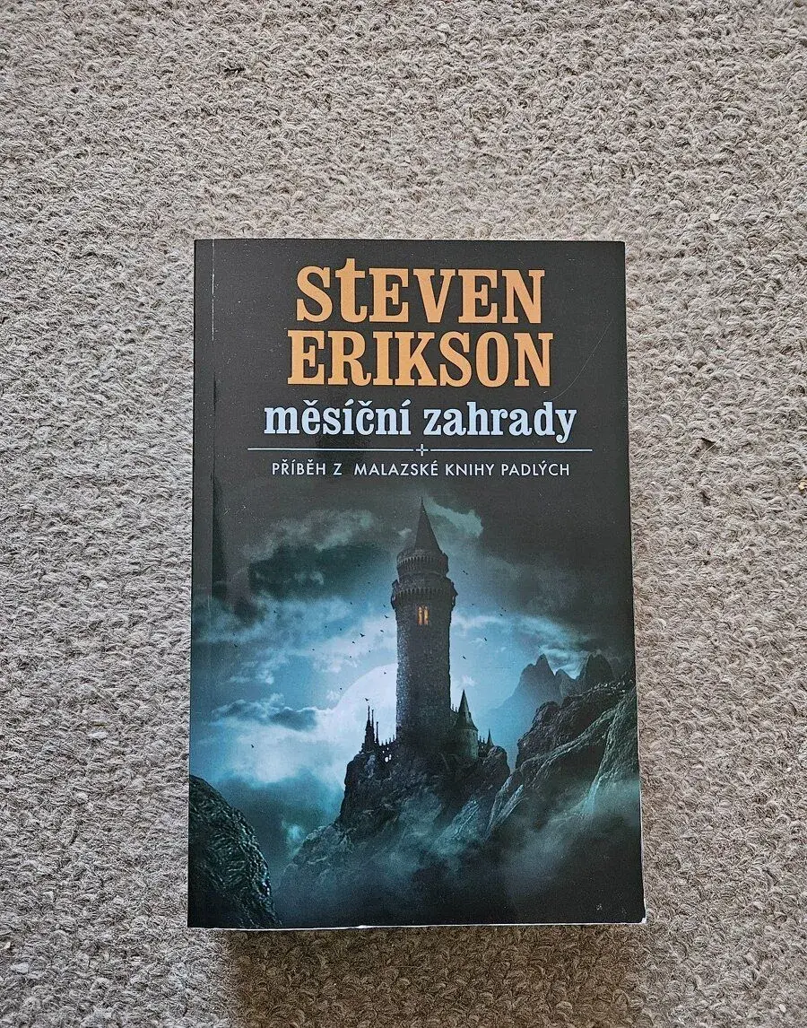 Steven Erikson Měsíční zahrady