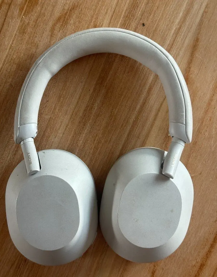 Bluetooth sluchátka SONY WH-1000XM5 bílá