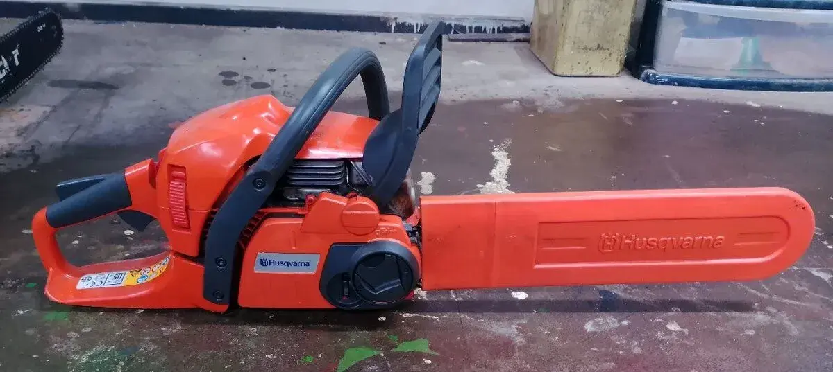 Řetězová pila Husqvarna