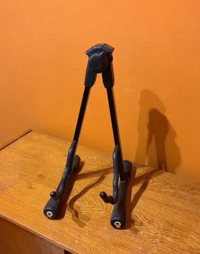 Kytarový stojan Bespeco KANGAU