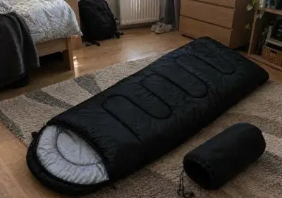 Turistický spacák 2 v 1 s kapucí 210 x 75 cm, lehký a teplý