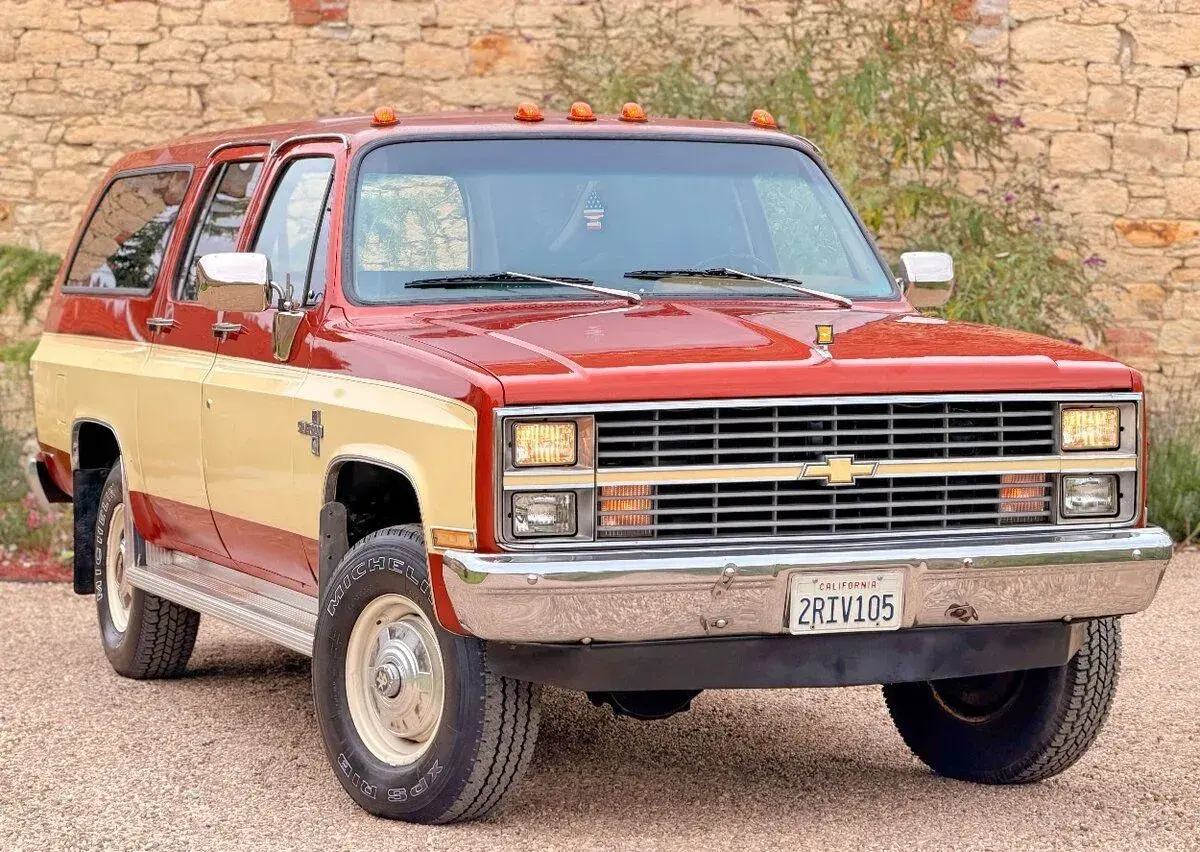 Chevrolet Suburban – 1983