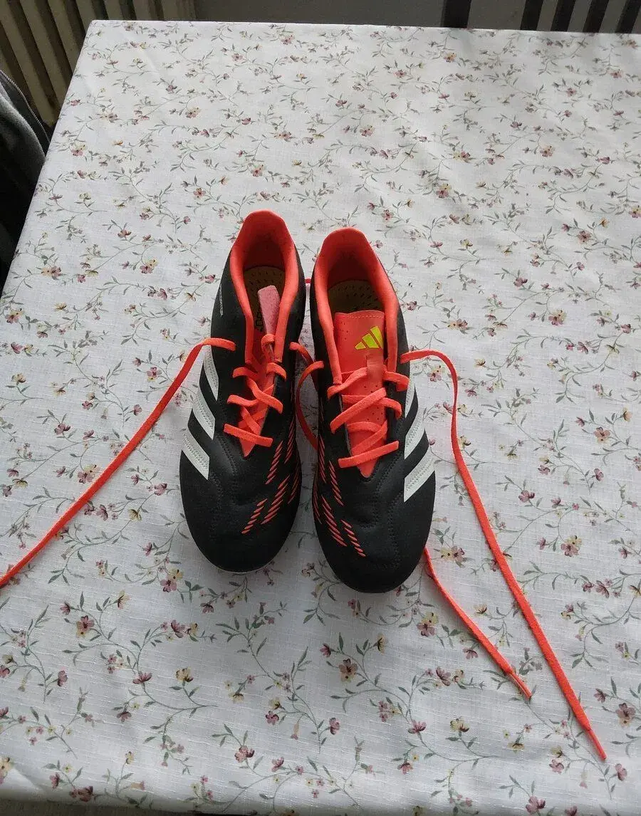 Kopačky Adidas Predator vel. 44