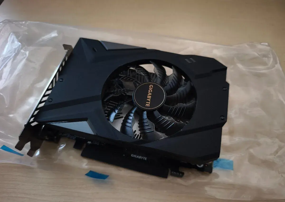 GTX 1650 4GB GDDR6