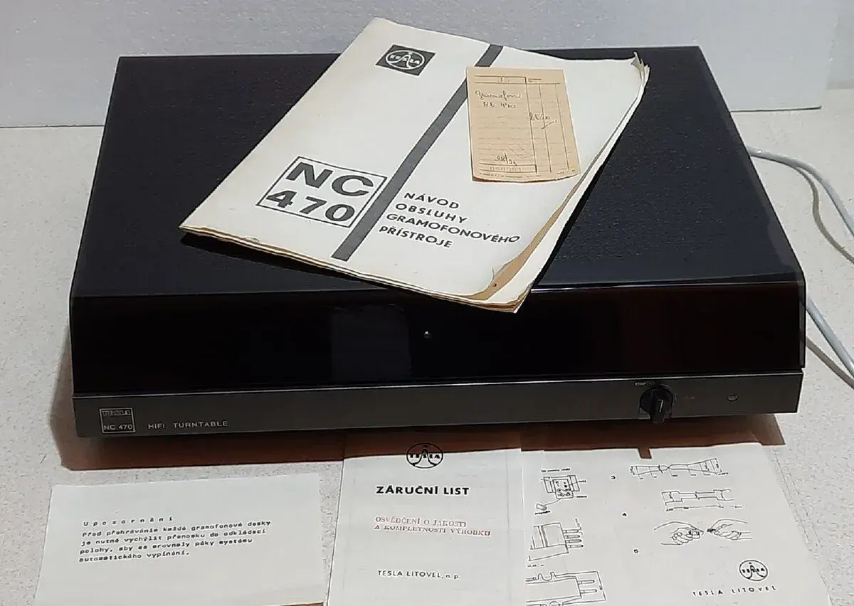 Legendární gramo TESLA NC 470