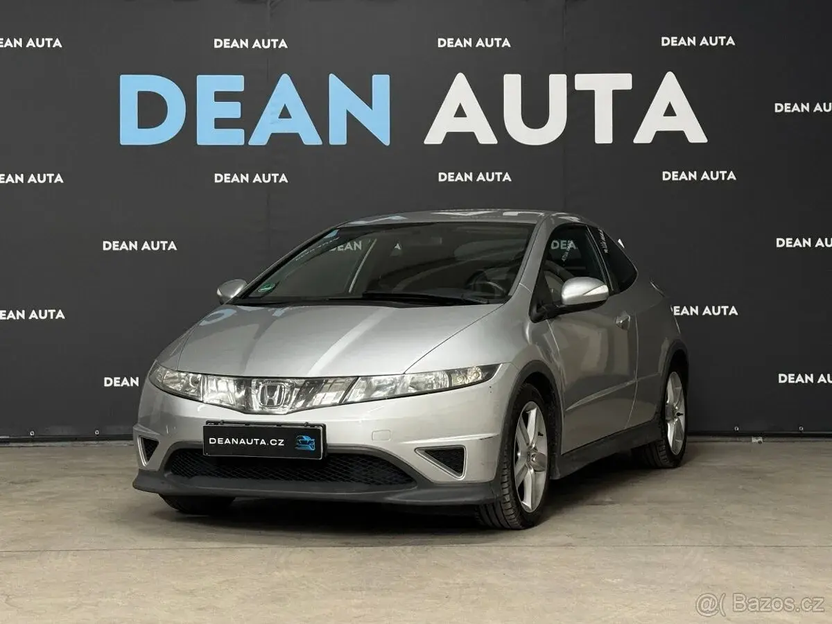 Honda Civic – 162 752 km