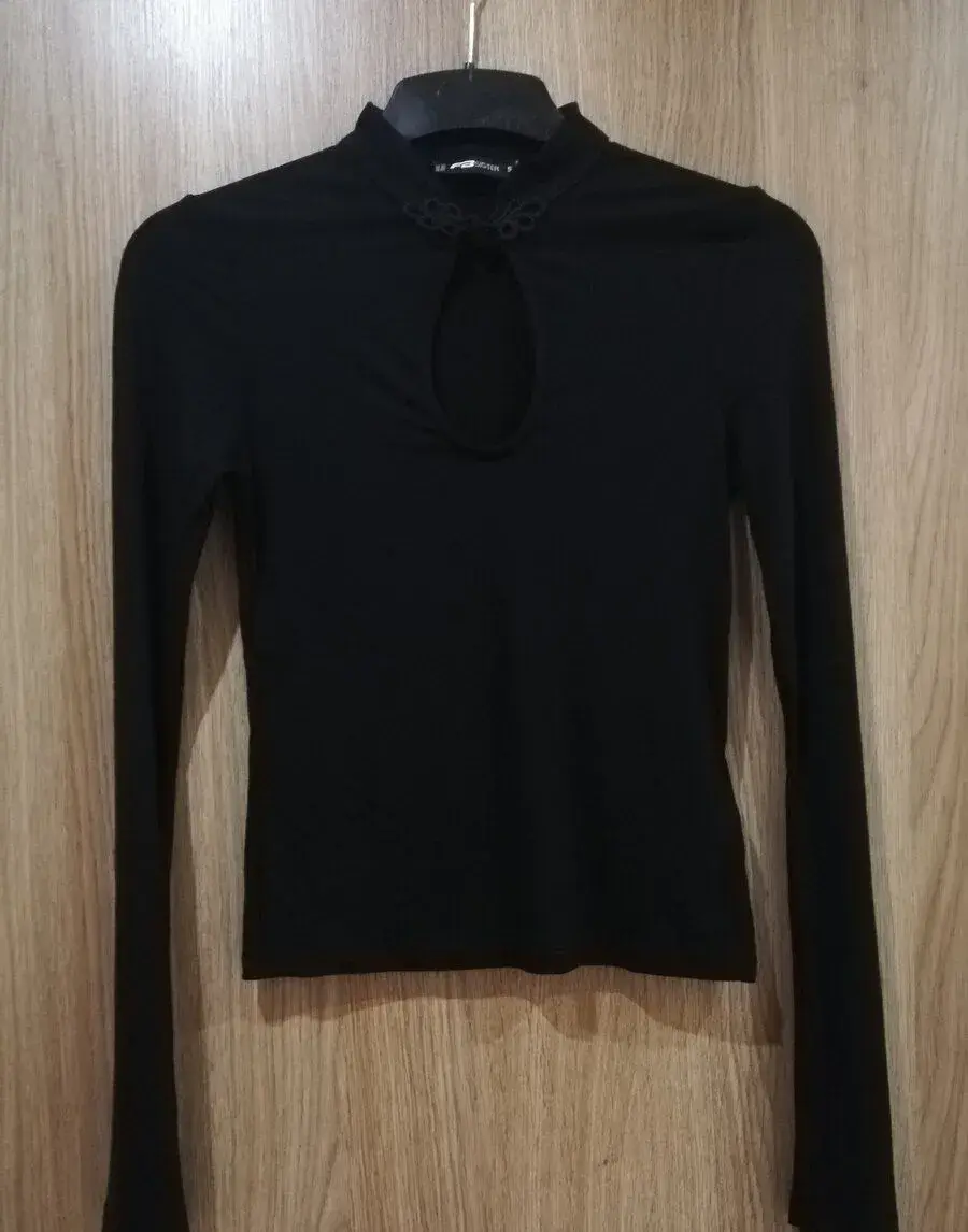 Nový černý top