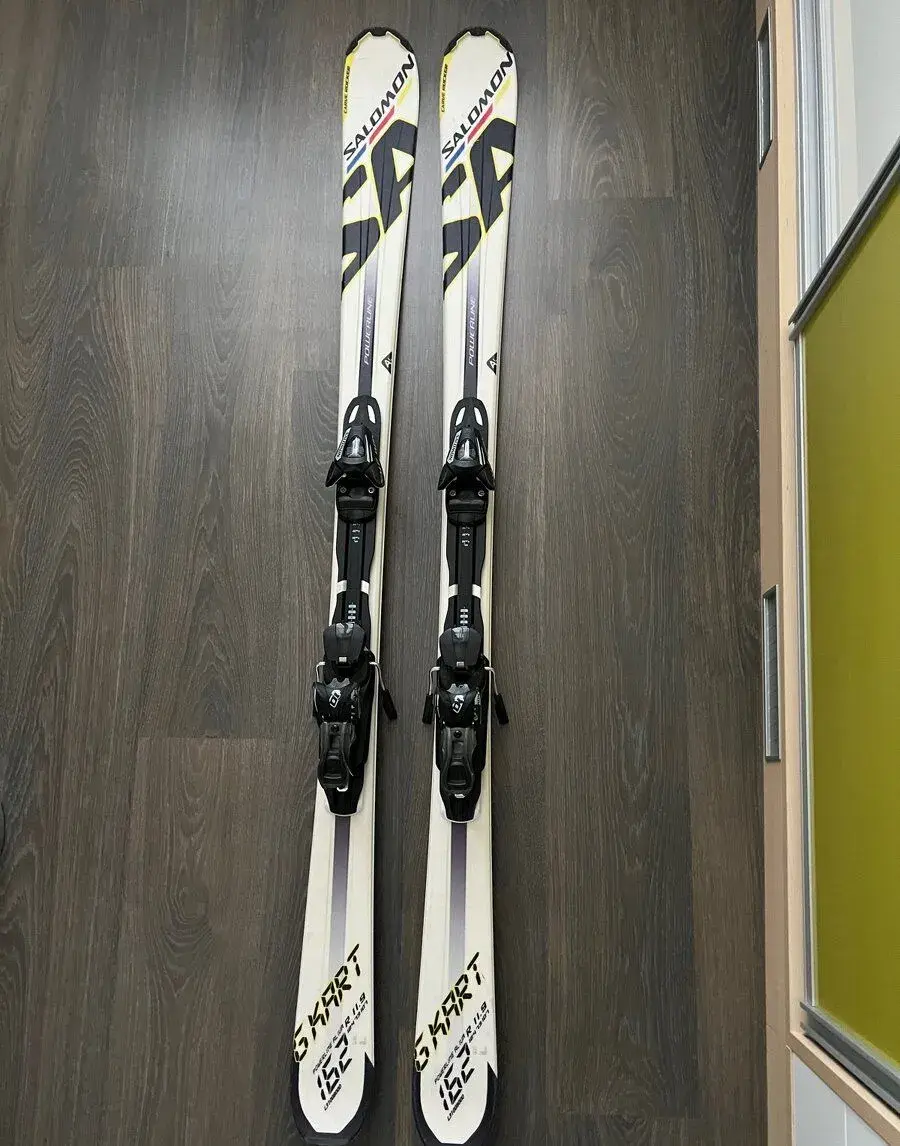 Lyže SALOMON X-Race 162 cm + vázání, carvingové