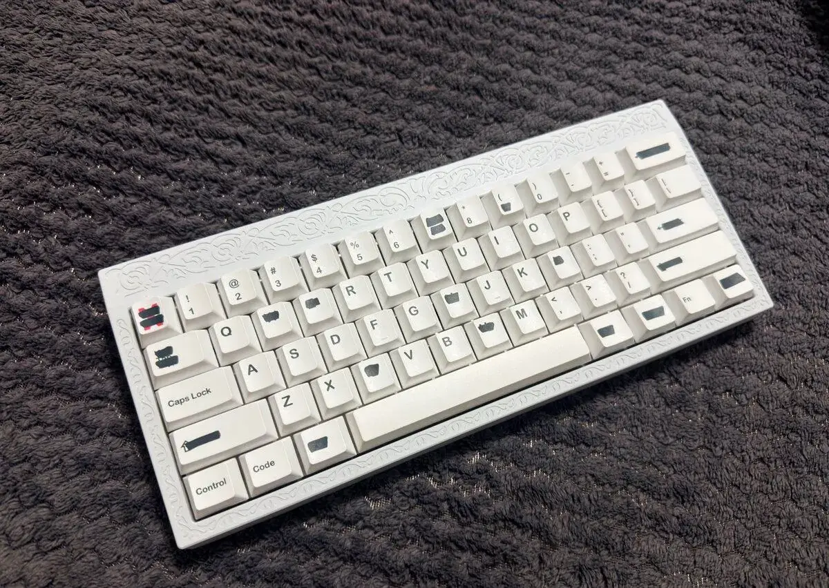 Custom HE klávesnice